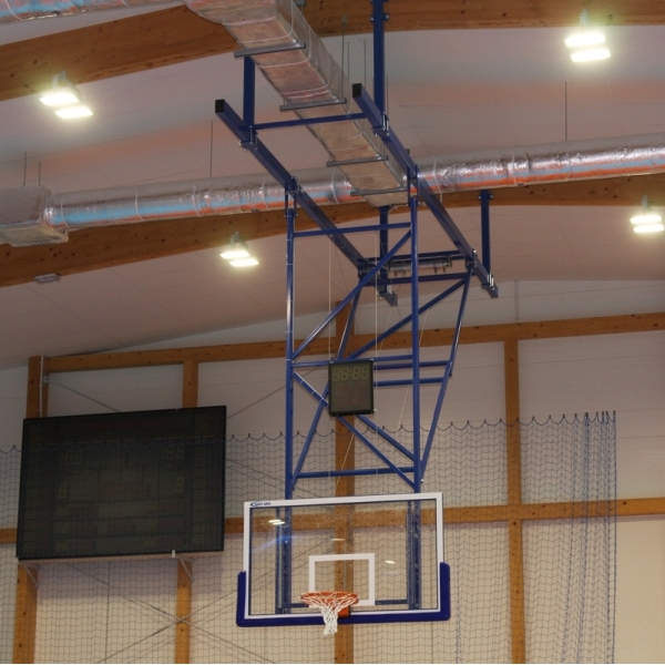 Suspended structure with electric drive for basketball