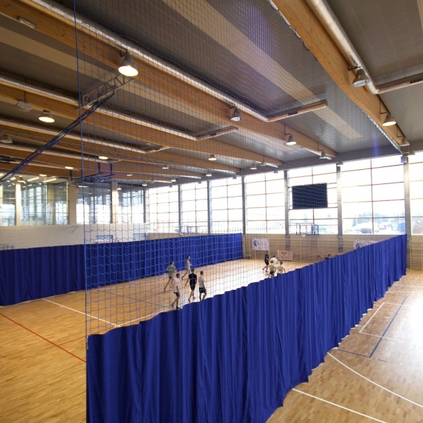 Structure for fixing sliding curtain with electric drive