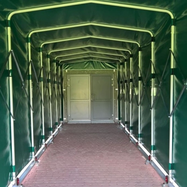 Telescopic tunnel to football stadium