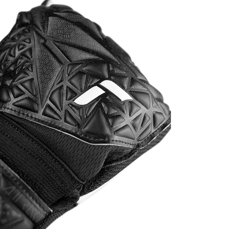 Reusch Attrakt Starter Solid Junior Goalkeeper Gloves, black color