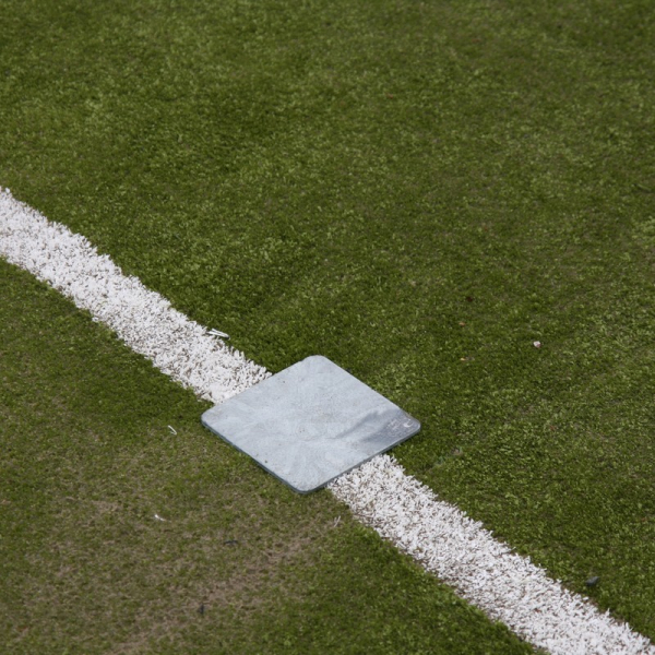 Cover plate masking sleeve of steel post 80x80 mm