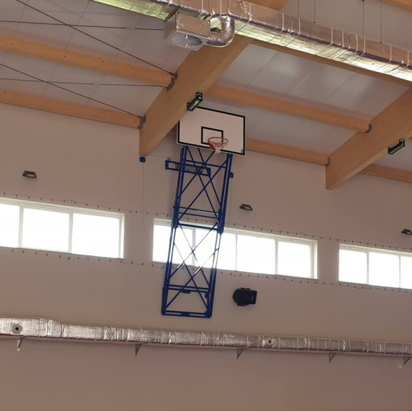 Basketball structure folds vertically upwards