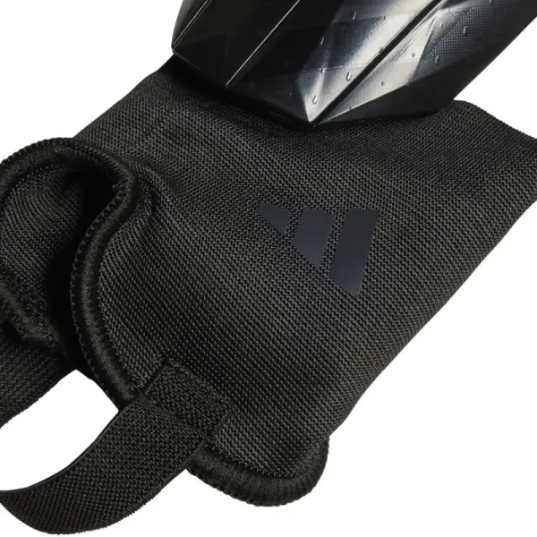 Adidas Predator SG Match football protector, black color