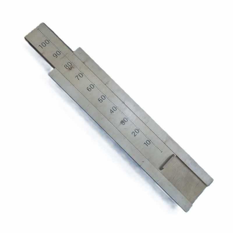 Instrument for measuring the reach jump