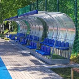 Kabina dwurzędowa dla zawodników rezerwowych
