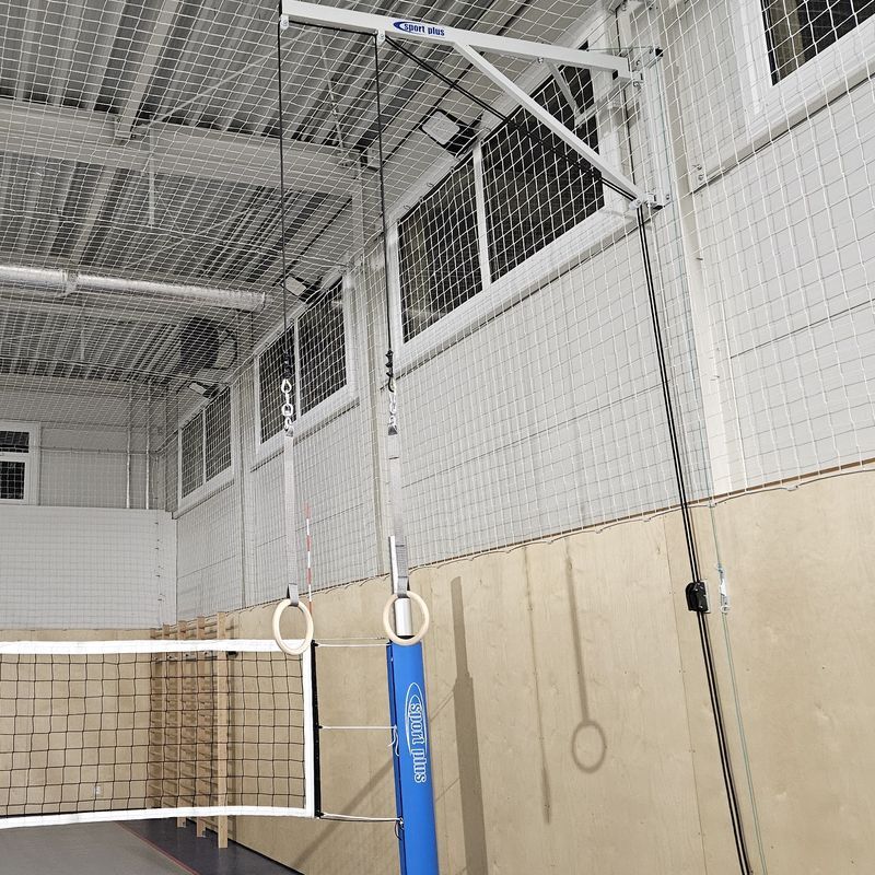 Folding wall bracket for fixing gymnastic wheels together